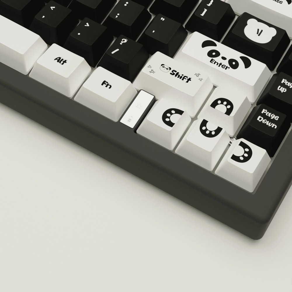 Panda Keyboard Olua Fang Cheng Mart. Panda Design Keycaps and Mechanical Keyboard